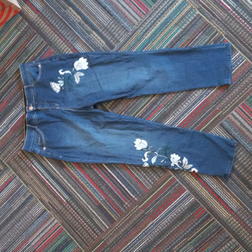 Straight Leg Embroidered Stretchy Denim Jeans